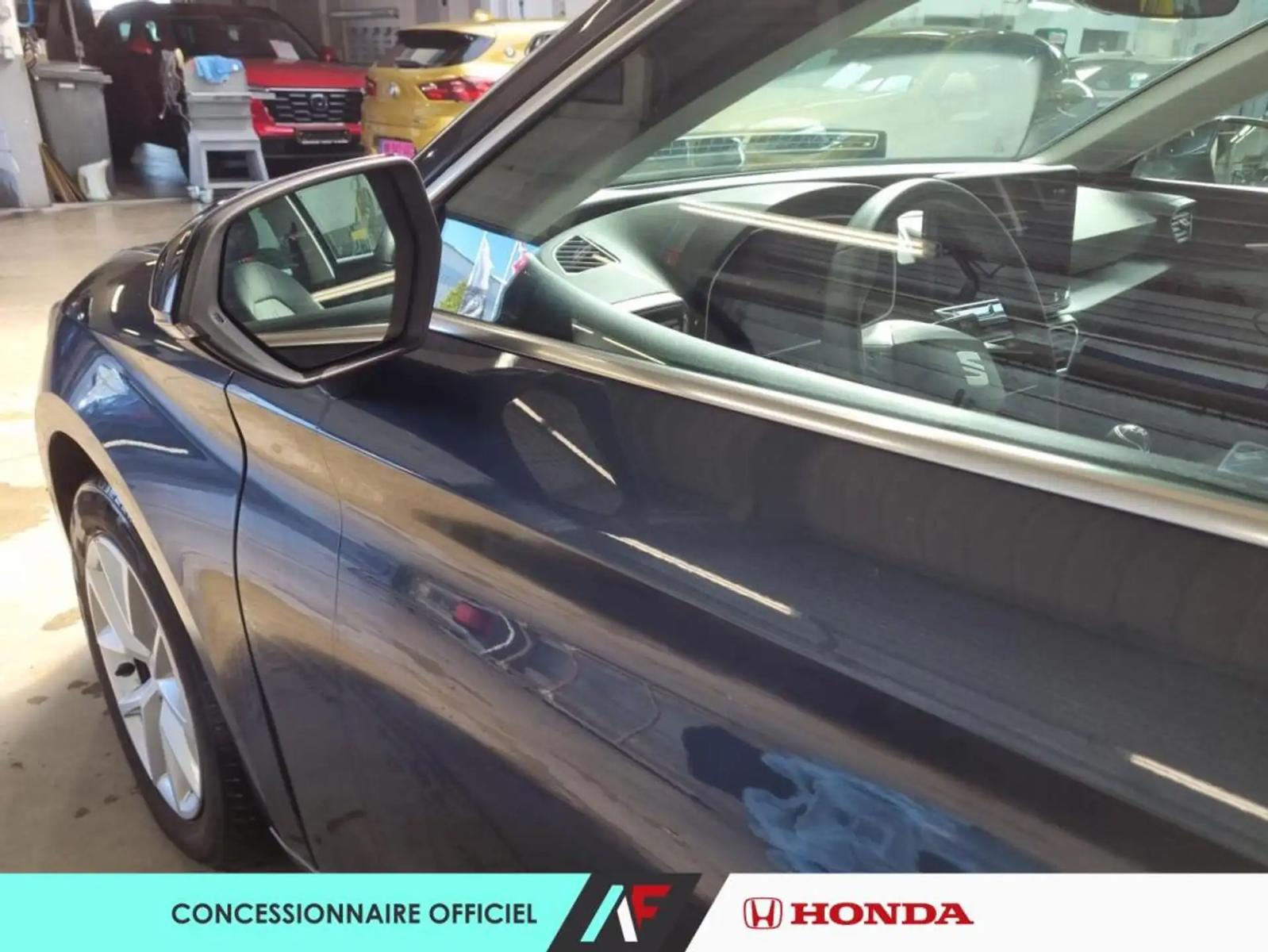 SEAT Leon IV Sport Tourer 2.0 TDI Style XL, фото 6