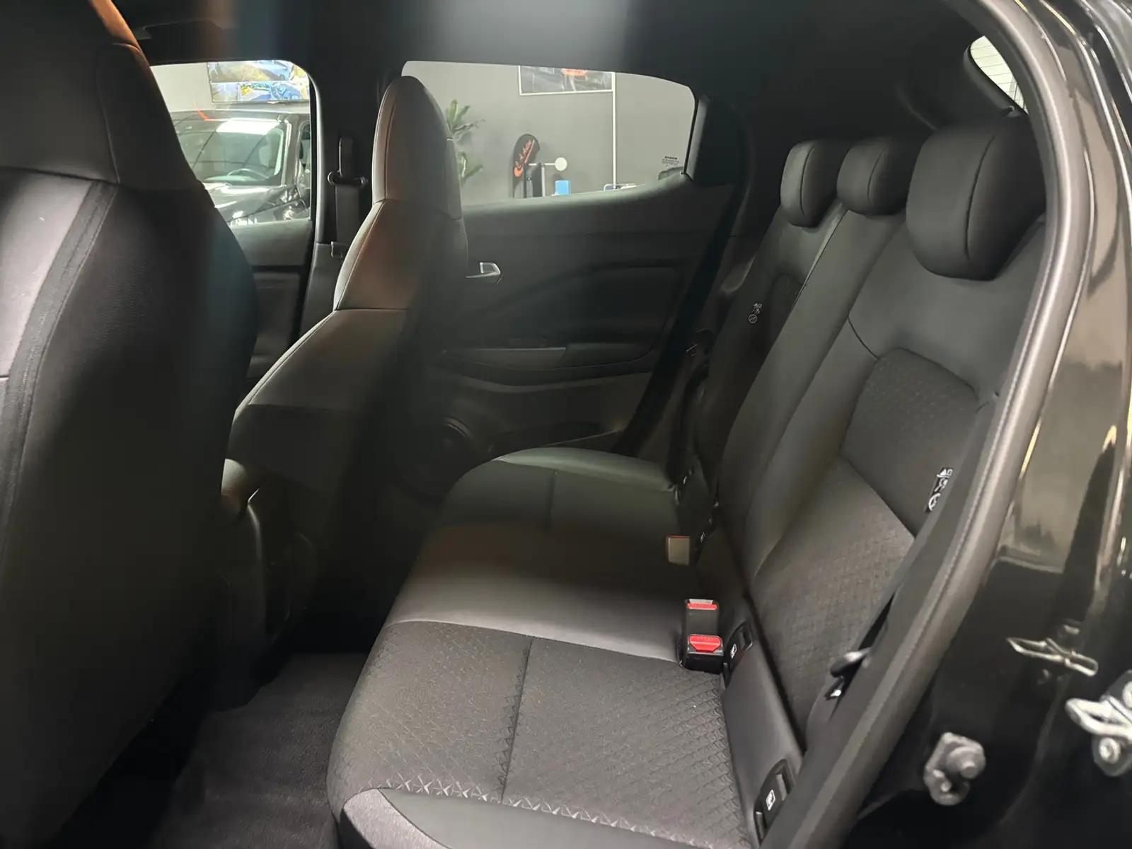 Nissan Juke 1.0 DIG-T N-Connecta 5, фото 7
