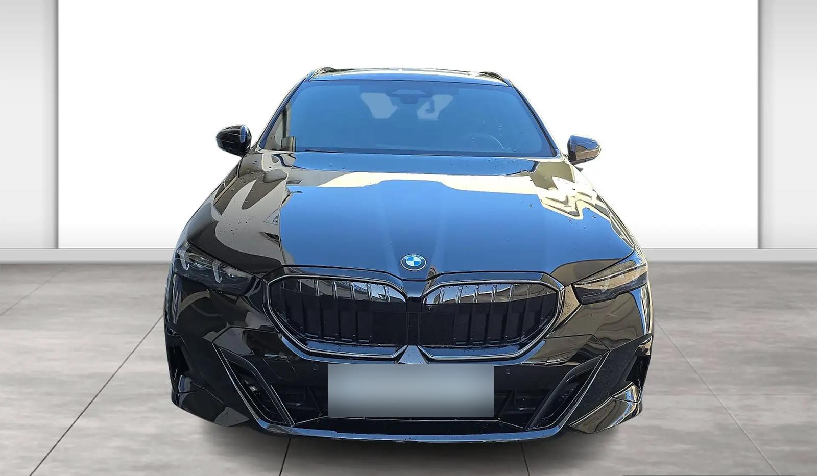 BMW 520 d xDrive M Sport, фото 2