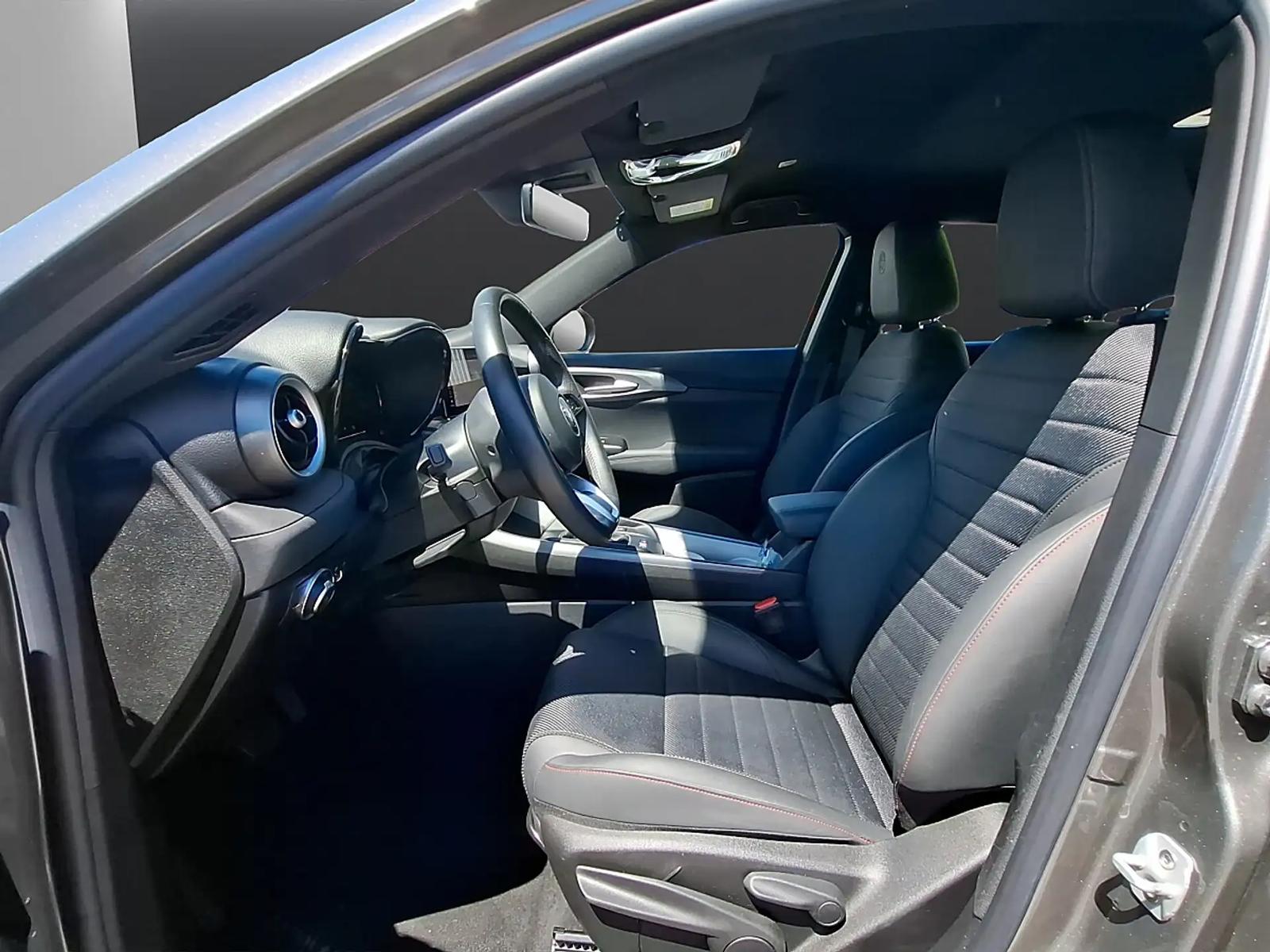 Alfa Romeo Tonale Sprint 130 1.6 Multijet DCT, фото 5