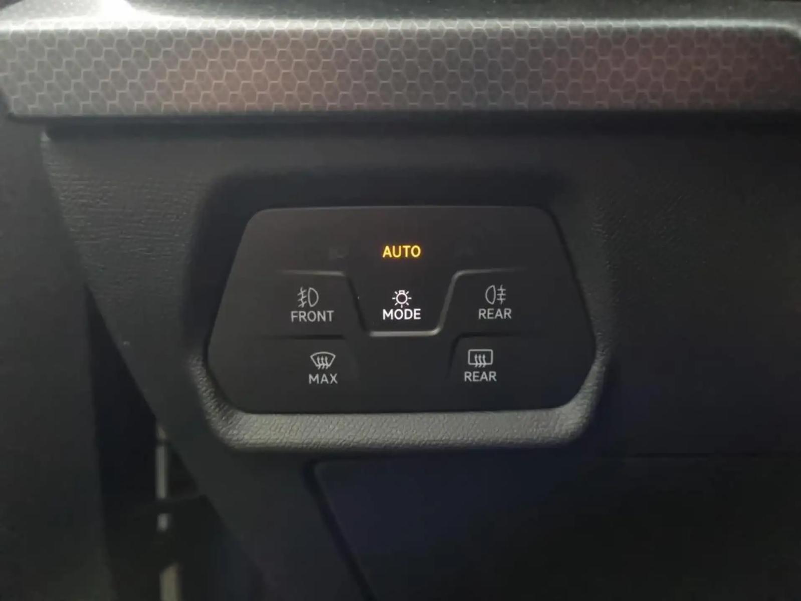 SEAT Leon 2.0 TDI Style XL, фото 13