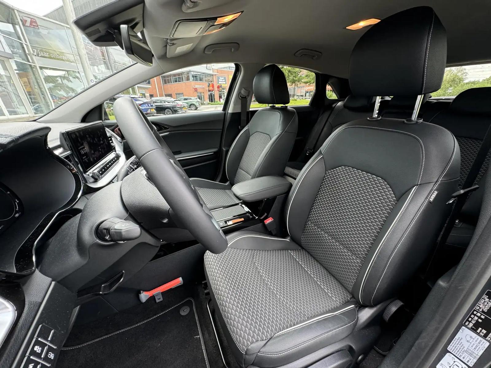 Kia Ceed 1.0 T-GDi DynamicPlusLine, фото 6
