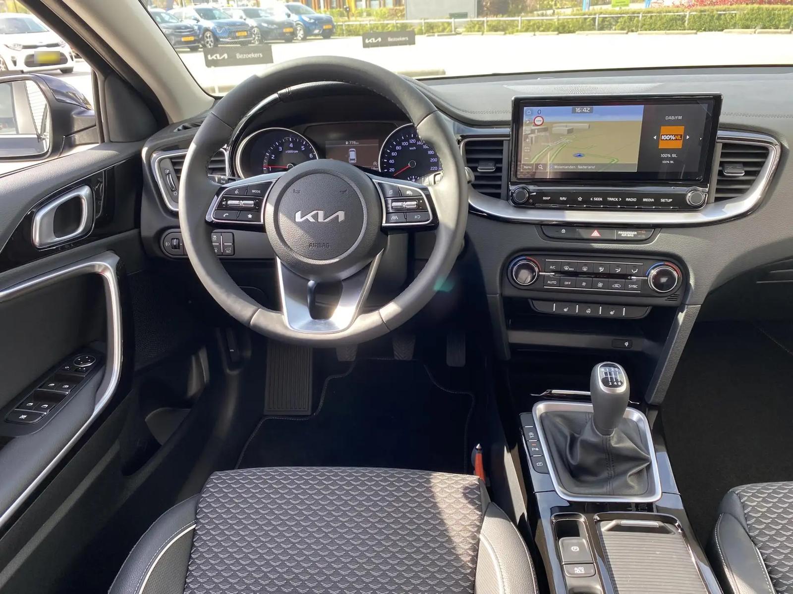 Kia Ceed SW Sportswagon 1.0 T-GDi DynamicPlusLine, фото 3