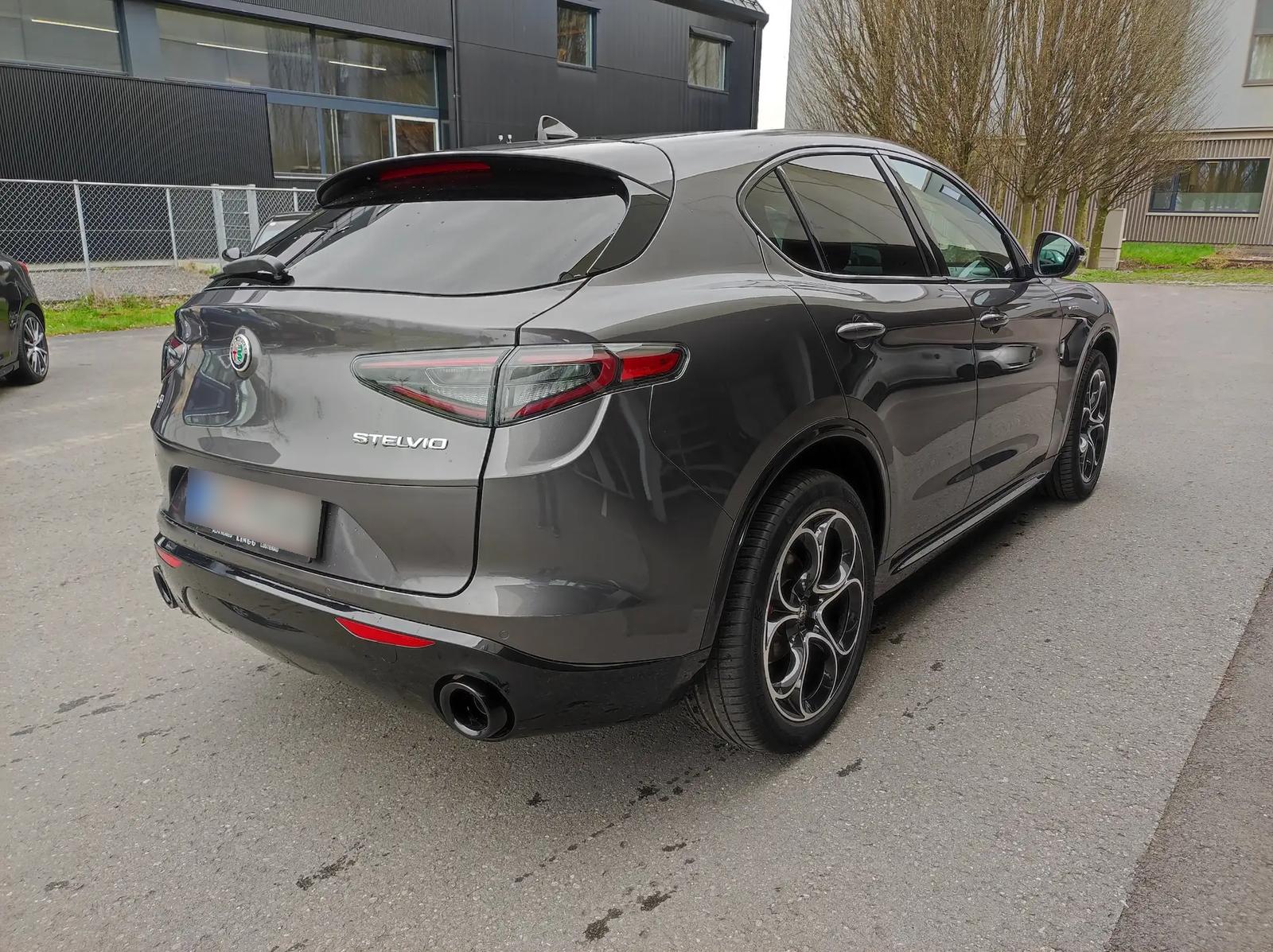 Alfa Romeo Stelvio 2.2 Diesel Veloce AT8 Q4, фото 5