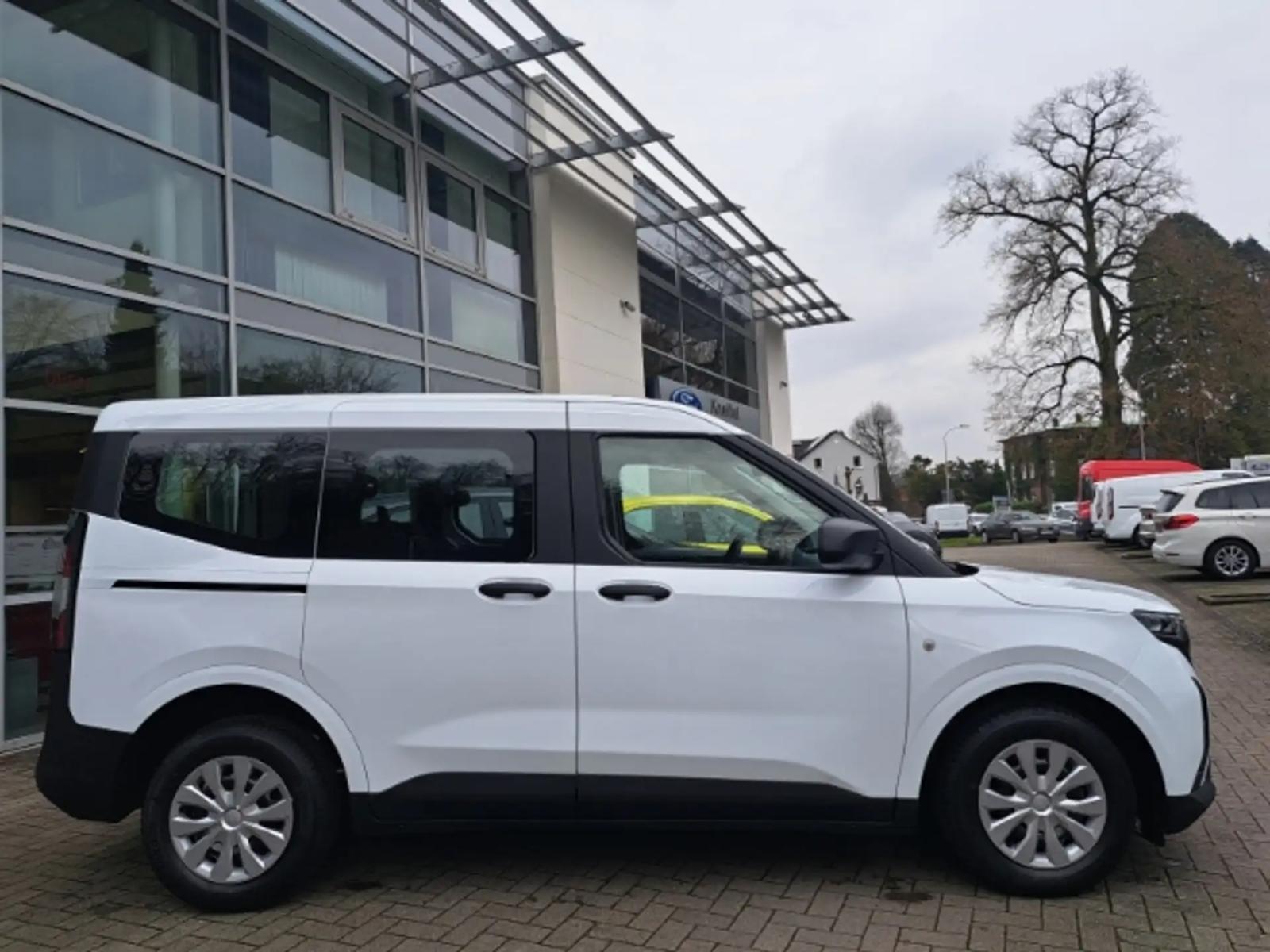 Ford Tourneo Courier Trend 1.0 EcoBoost, фото 3