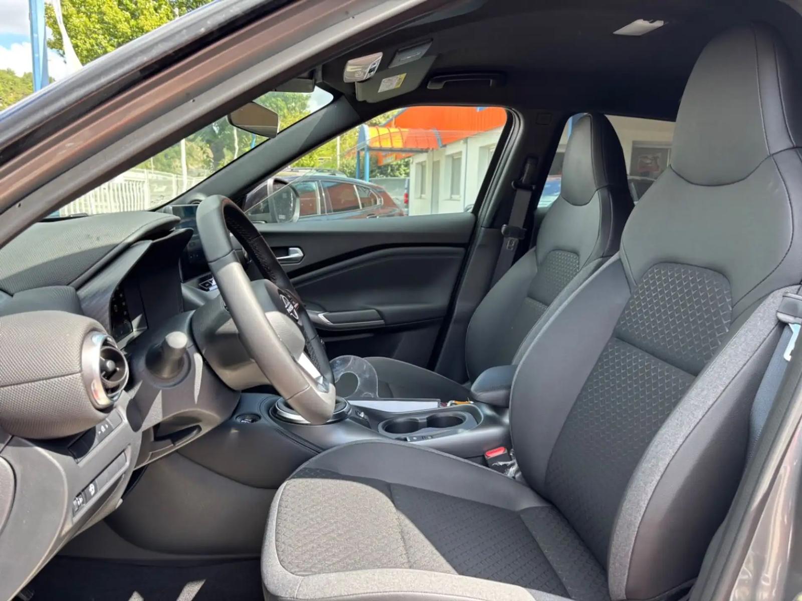 Nissan Juke 1.0 DIG-T 114 N-Connecta, фото 11