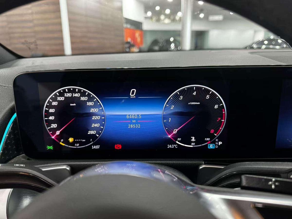 Mercedes-Benz GLB 200, фото 9