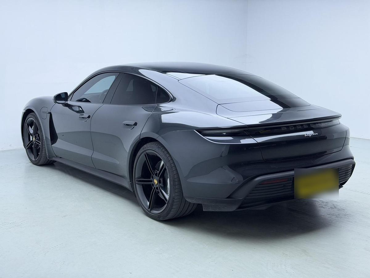 Porsche Taycan, фото 5