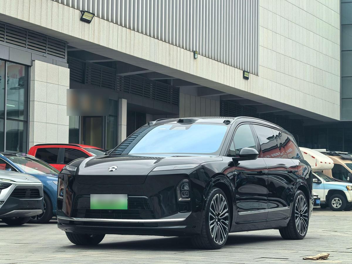 NIO ES8 6-seat