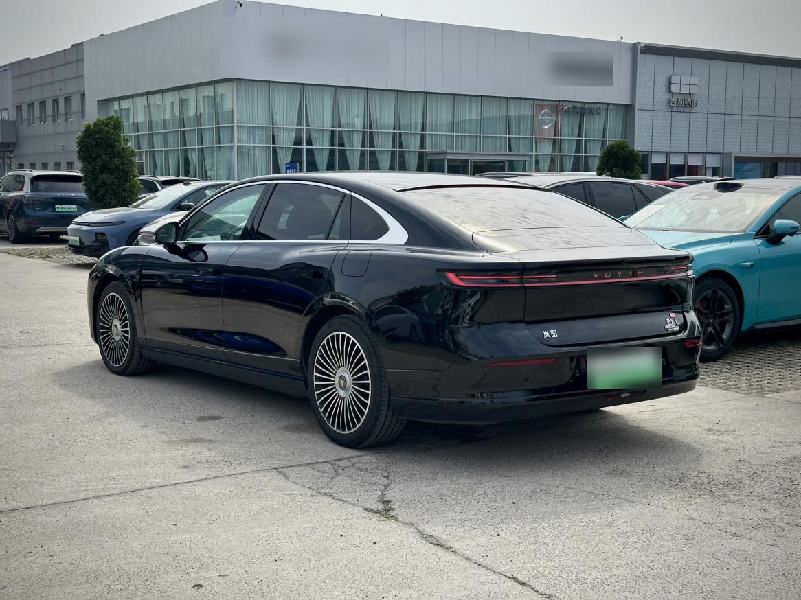 Voyah Lan Tu Zhui Guang L AWD Ultra, фото 10