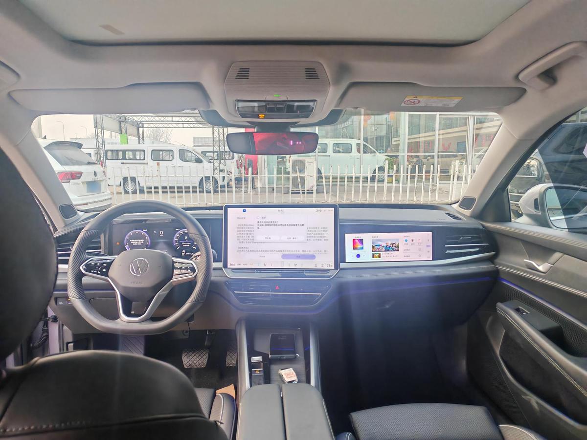Volkswagen Passat Pro 380TSI, фото 4