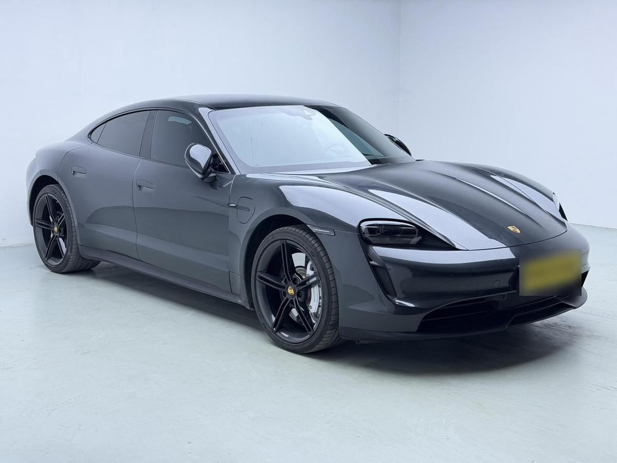 Porsche Taycan, фото 3