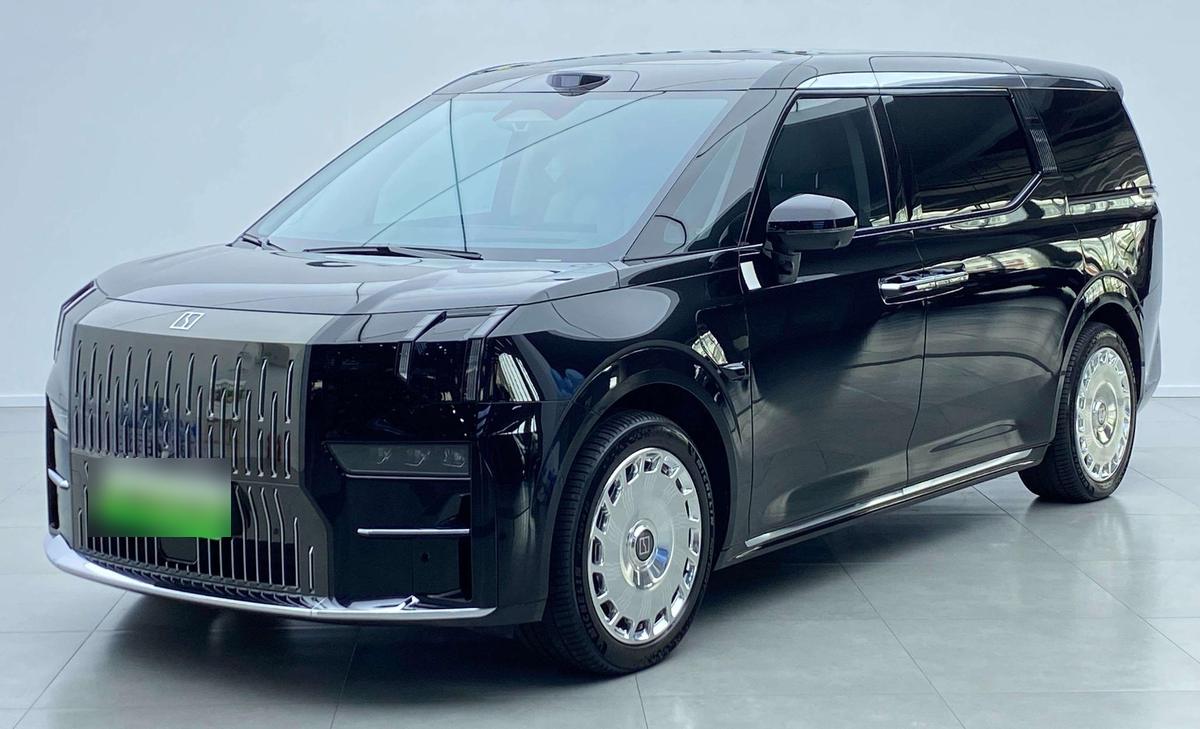 Zeekr 009 AWD 108 kWh