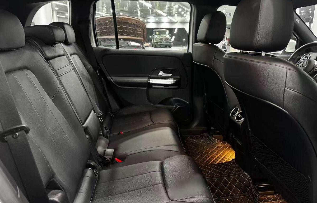 Mercedes-Benz GLB 200, фото 13