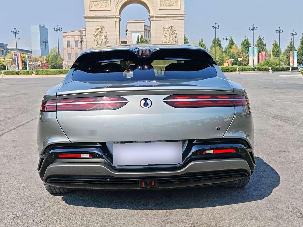 Denza Z9GT DM 1100 AWD Max