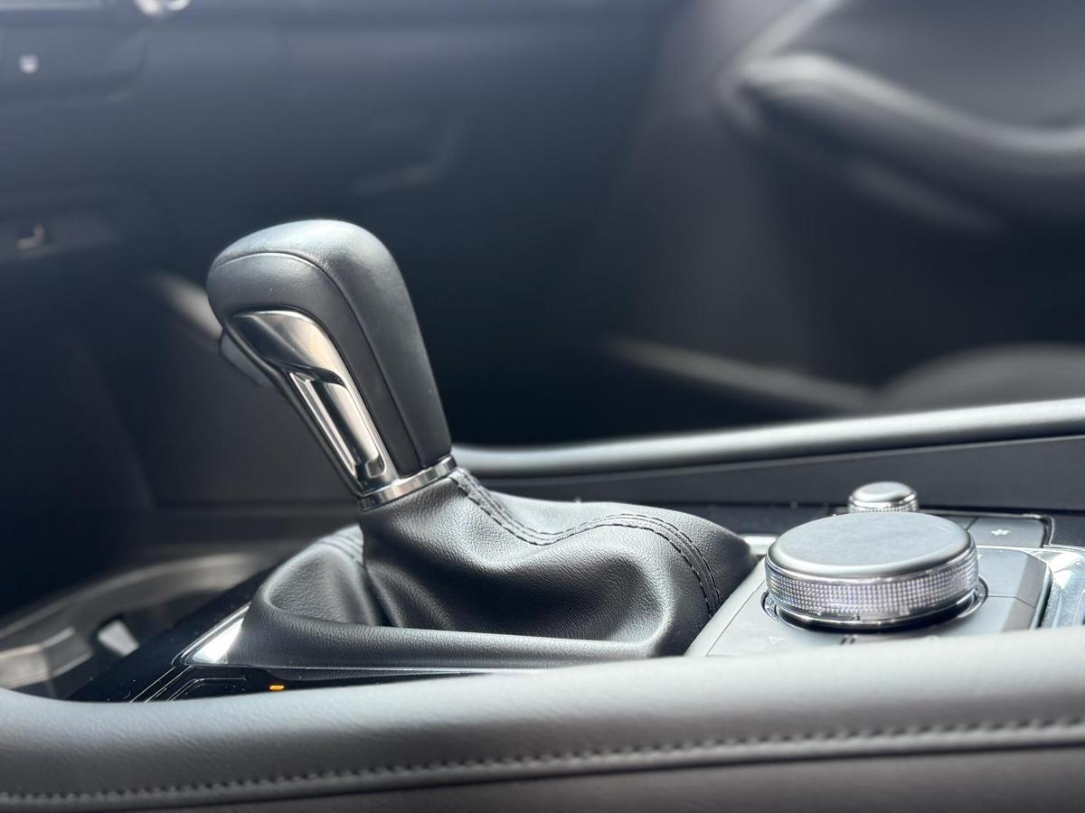 Mazda 3 Axela 2.0L AT, фото 12