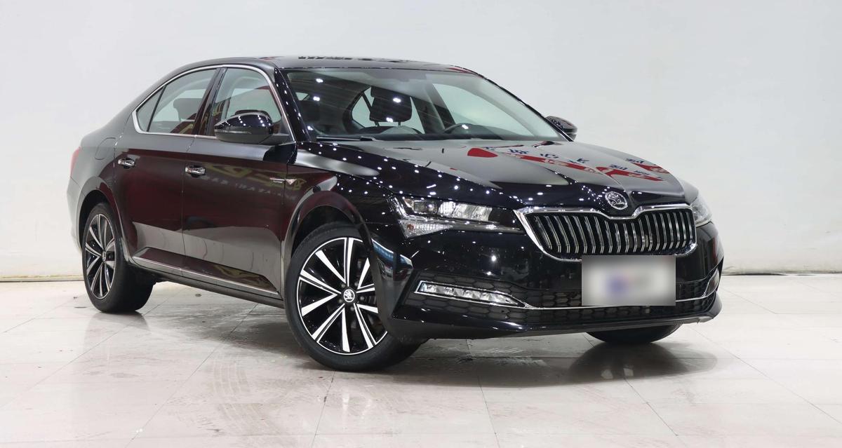 Skoda Superb TSI280 DSG Premium, фото 3