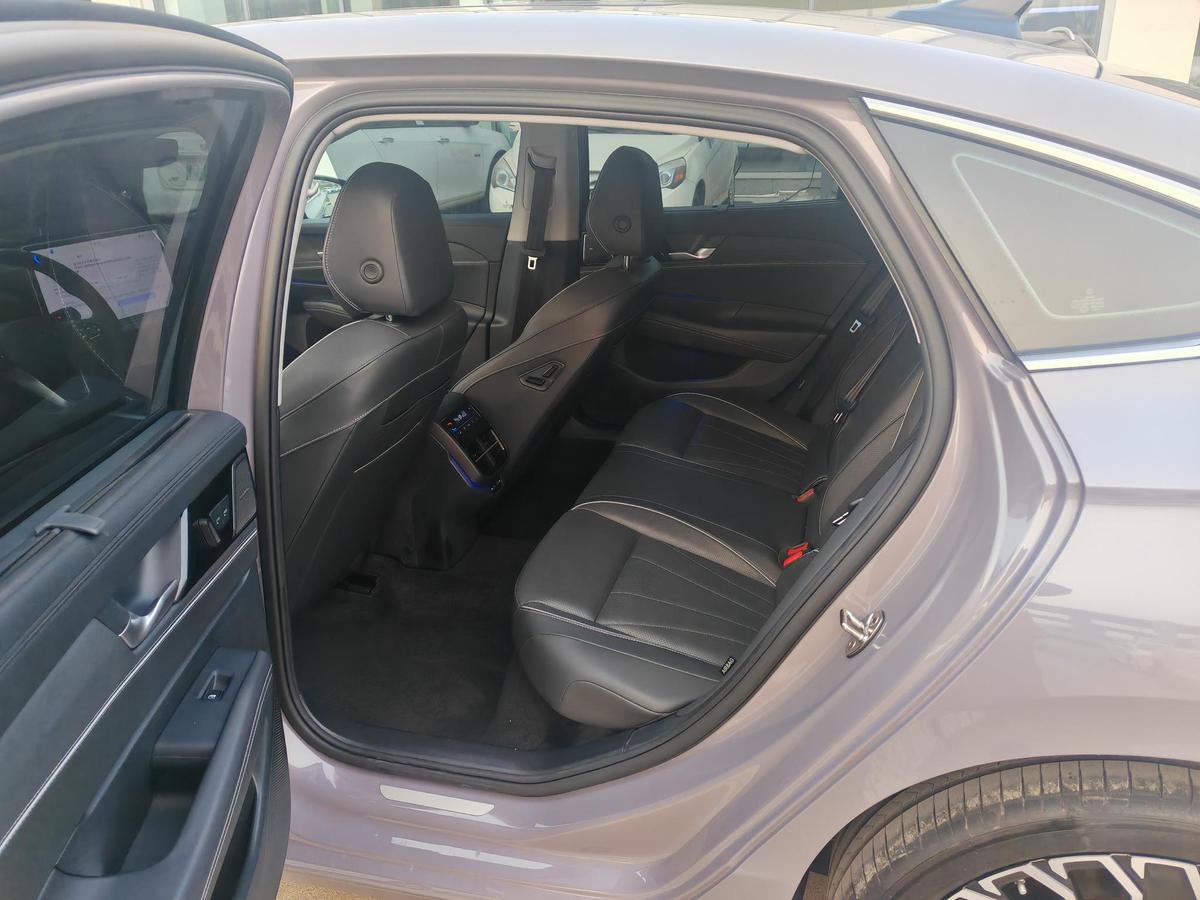 Volkswagen Passat Pro 380TSI, фото 8