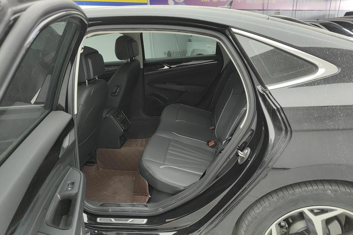 Volkswagen Passat 380TSI, фото 12