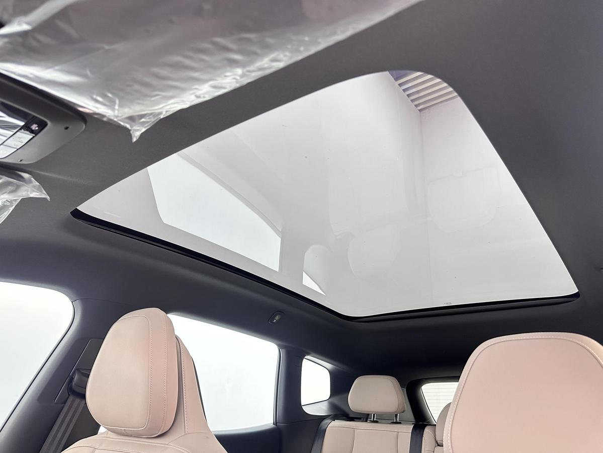 Volvo XC70 2WD Long Range Core, фото 14