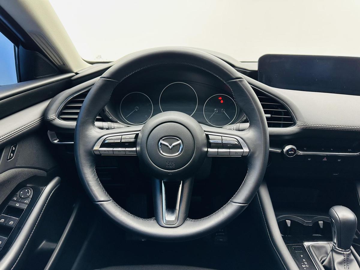 Mazda 3 Axela 2.0L AT, фото 11
