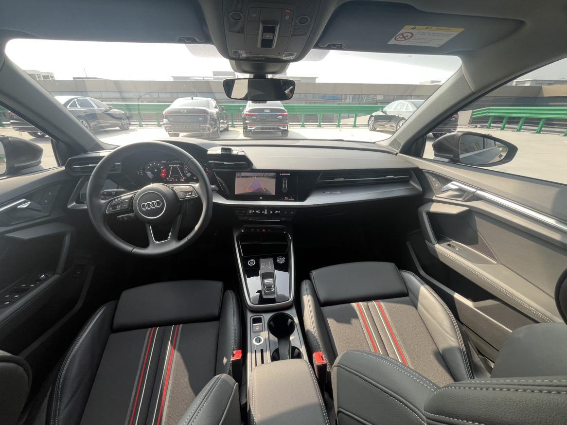 Audi A3L Sedan 35 TFSI Sport, фото 13