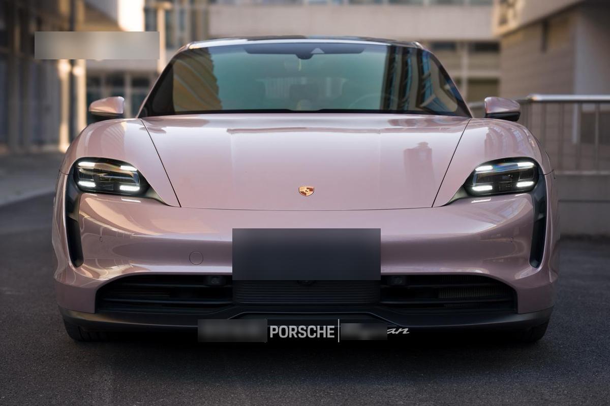 Porsche Taycan, фото 2