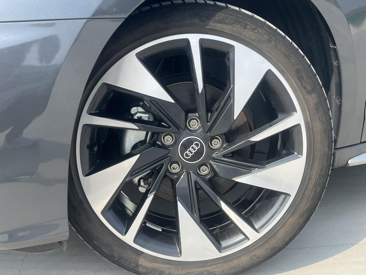 Audi A3L Sedan 35 TFSI Sport, фото 2