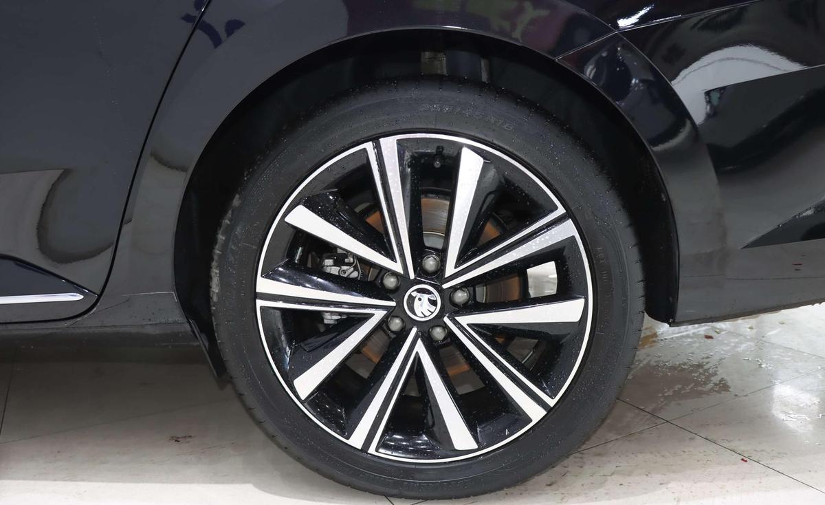 Skoda Superb TSI280 DSG Premium, фото 19