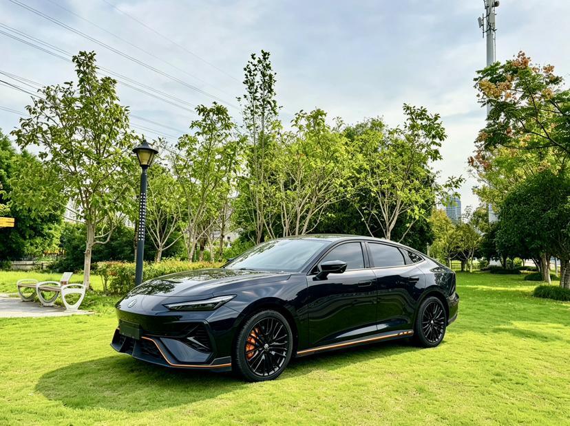 Changan UNI-V 2.0T