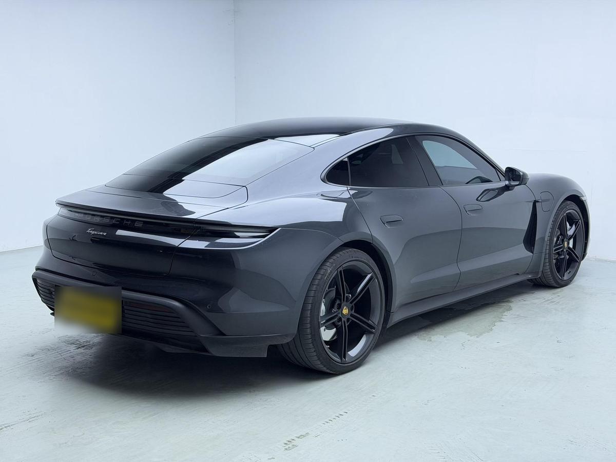 Porsche Taycan, фото 7