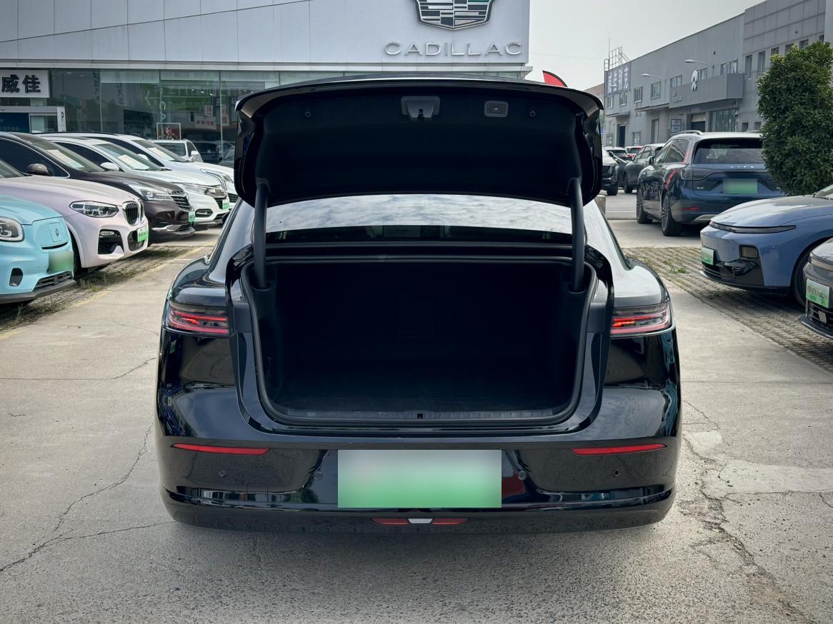 Voyah Lan Tu Zhui Guang L AWD Ultra, фото 12