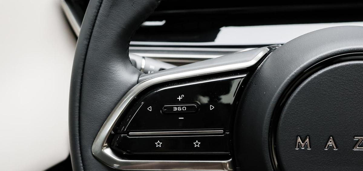 Mazda EZ-60 EREV 200 Air, фото 11