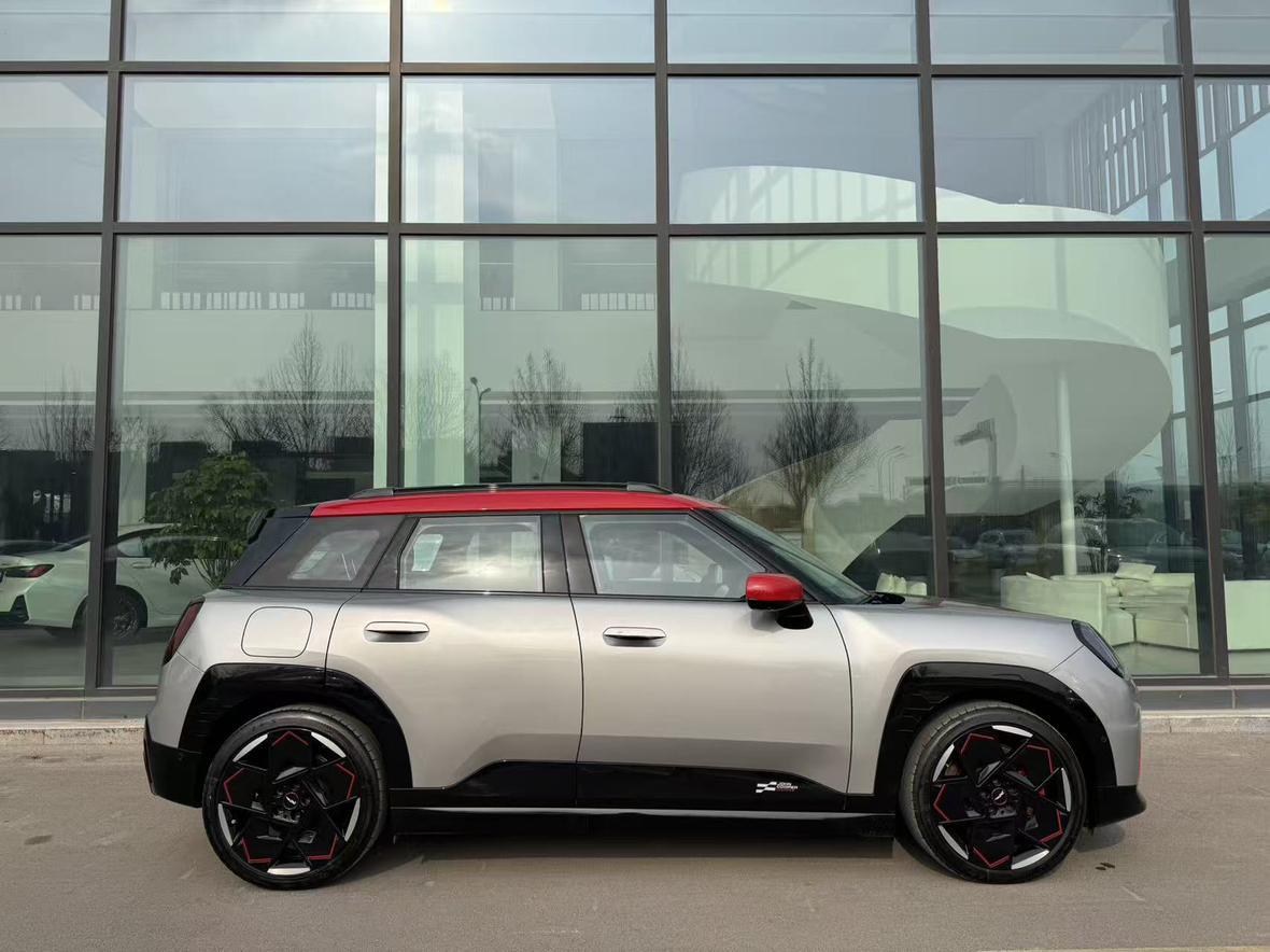 MINI Aceman JCW John Cooper Works, фото 4