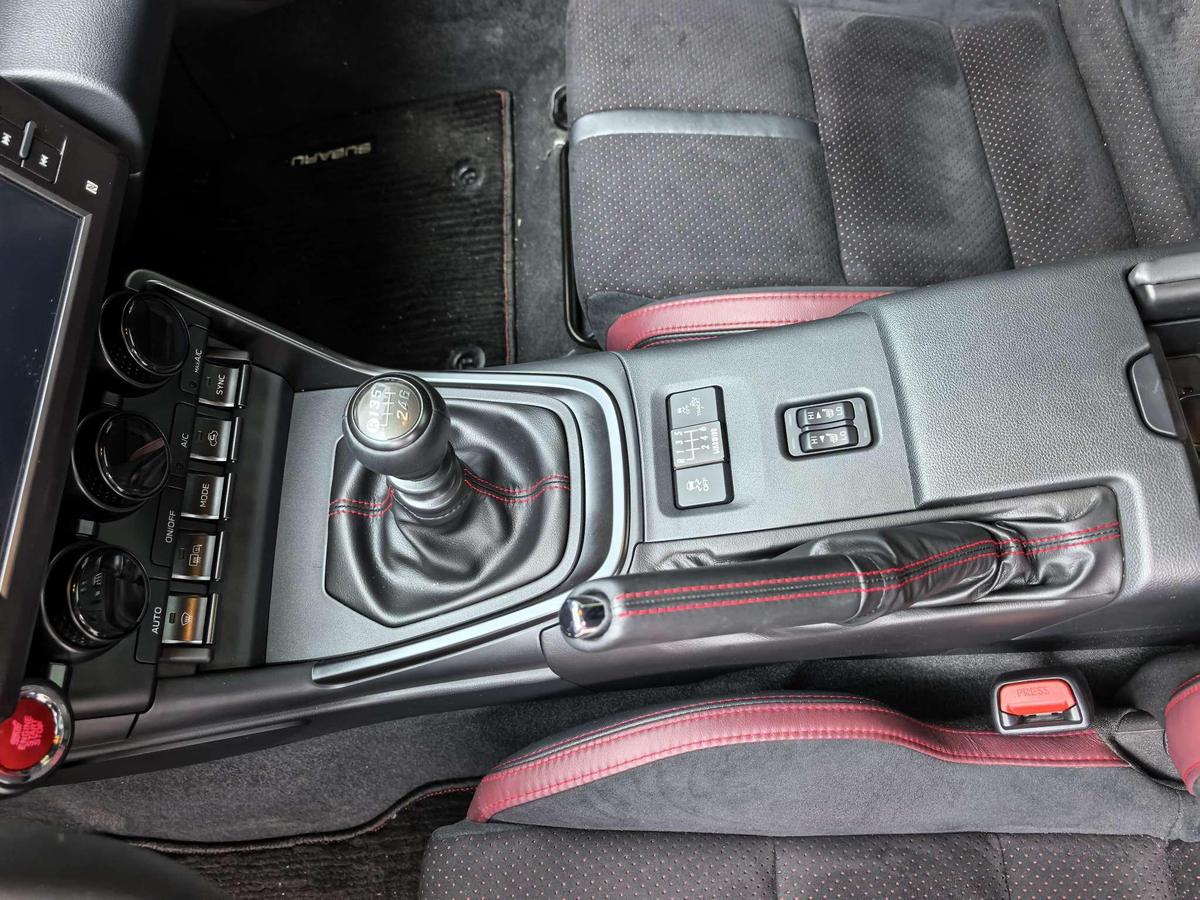 Subaru BRZ 2.4L MT STI Sport, фото 9