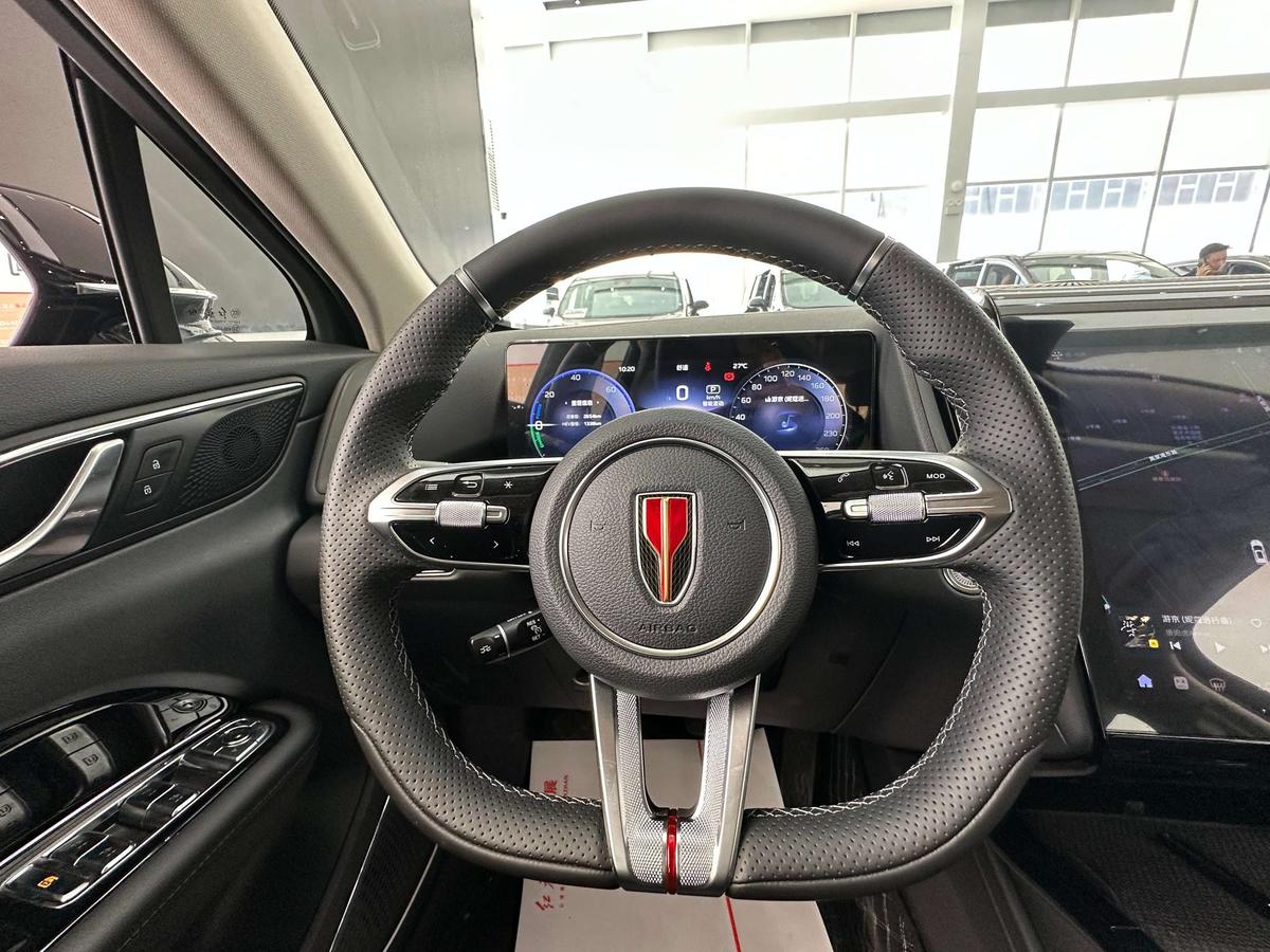 Hongqi HS3 PHEV 117 km Plus, фото 8