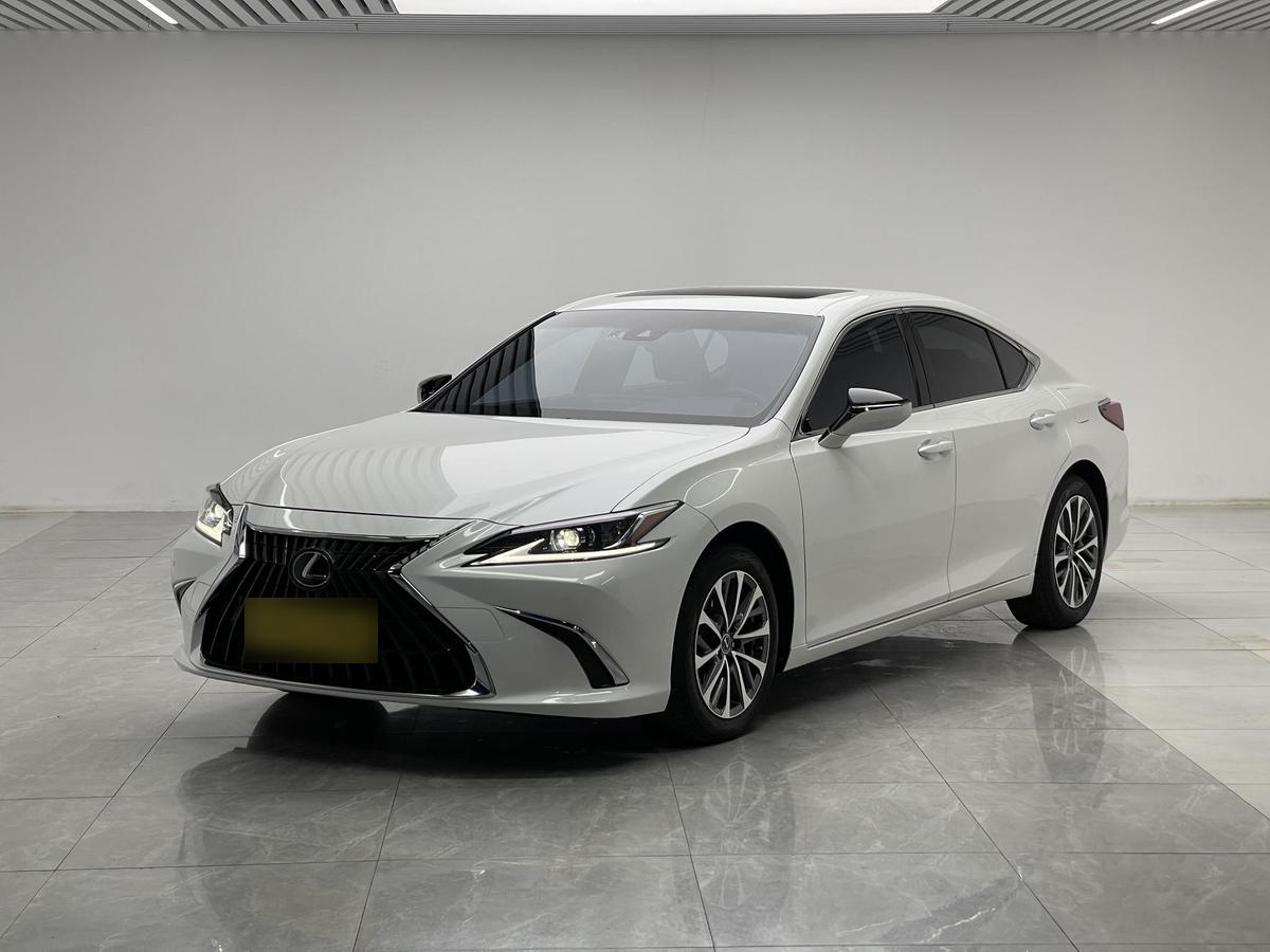 Lexus ES 200