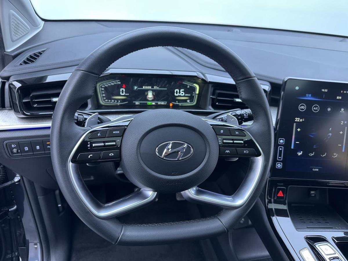 Hyundai Custo 380TGDi Prestige LUX Premium, фото 15