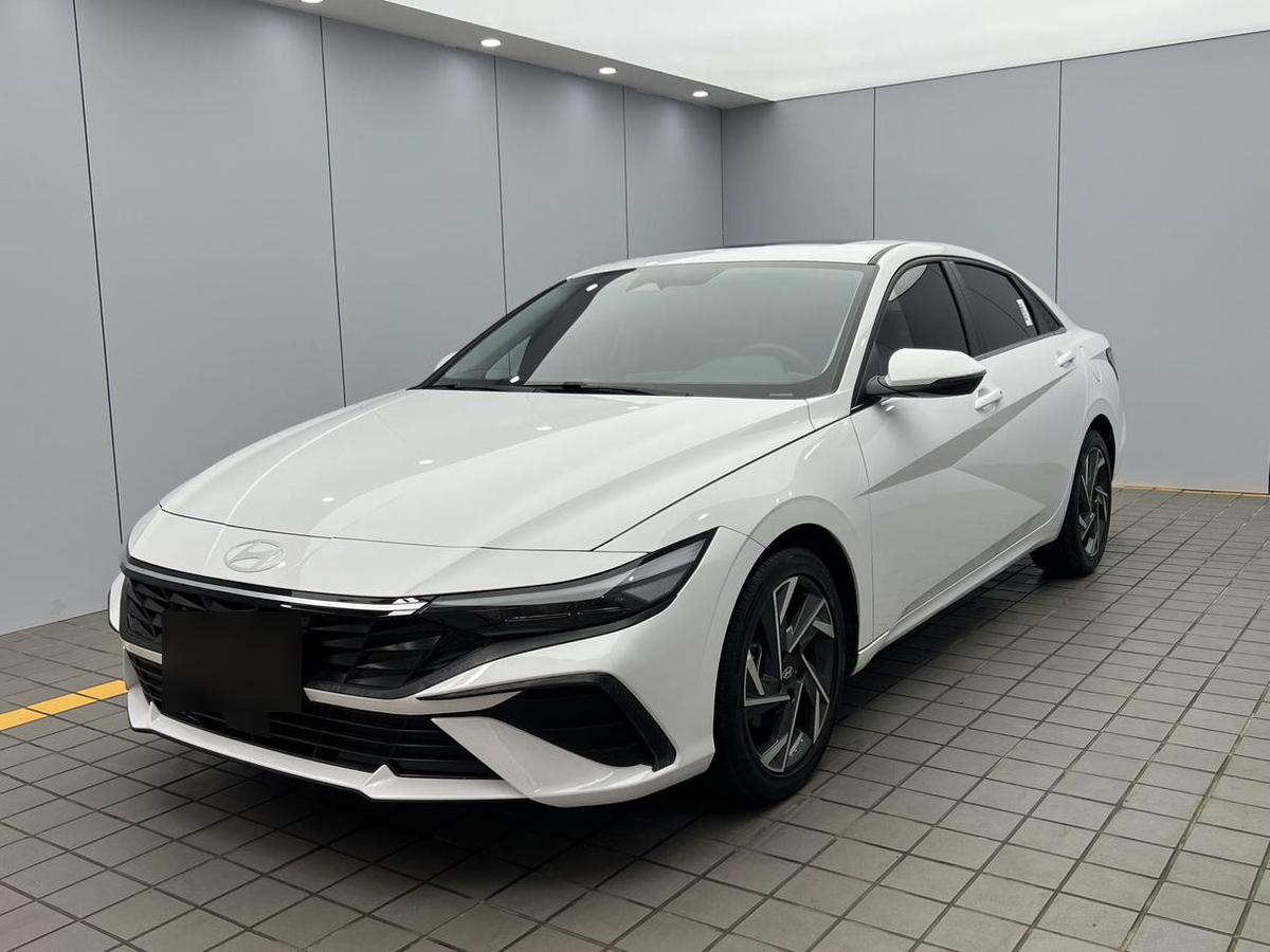 Hyundai Elantra 1.5L CVT LUX Prestige