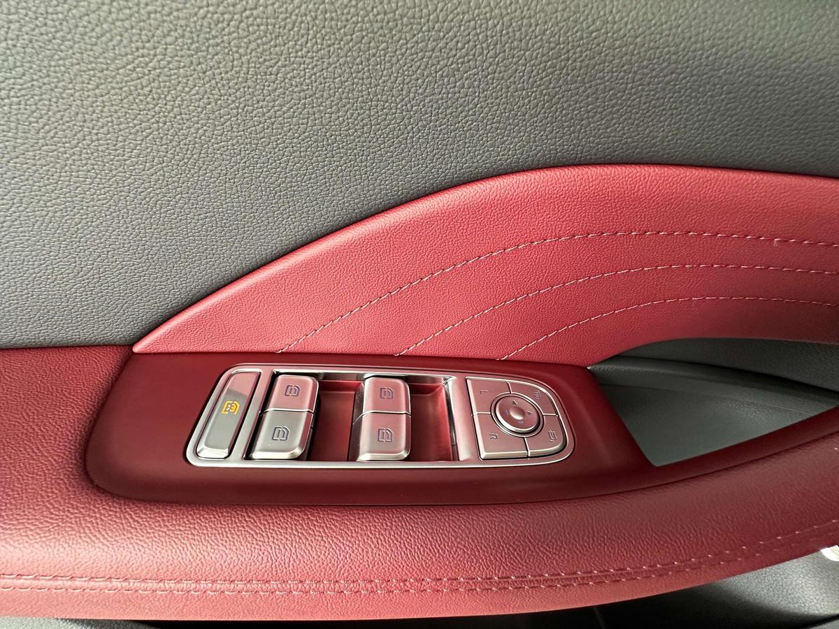 Hongqi H5 PHEV 130, фото 4