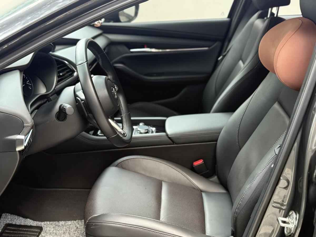 Mazda 3 Axela 2.0L AT, фото 13
