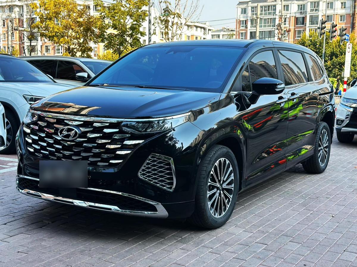 Hyundai Custo 270TGDi LUX Prestige