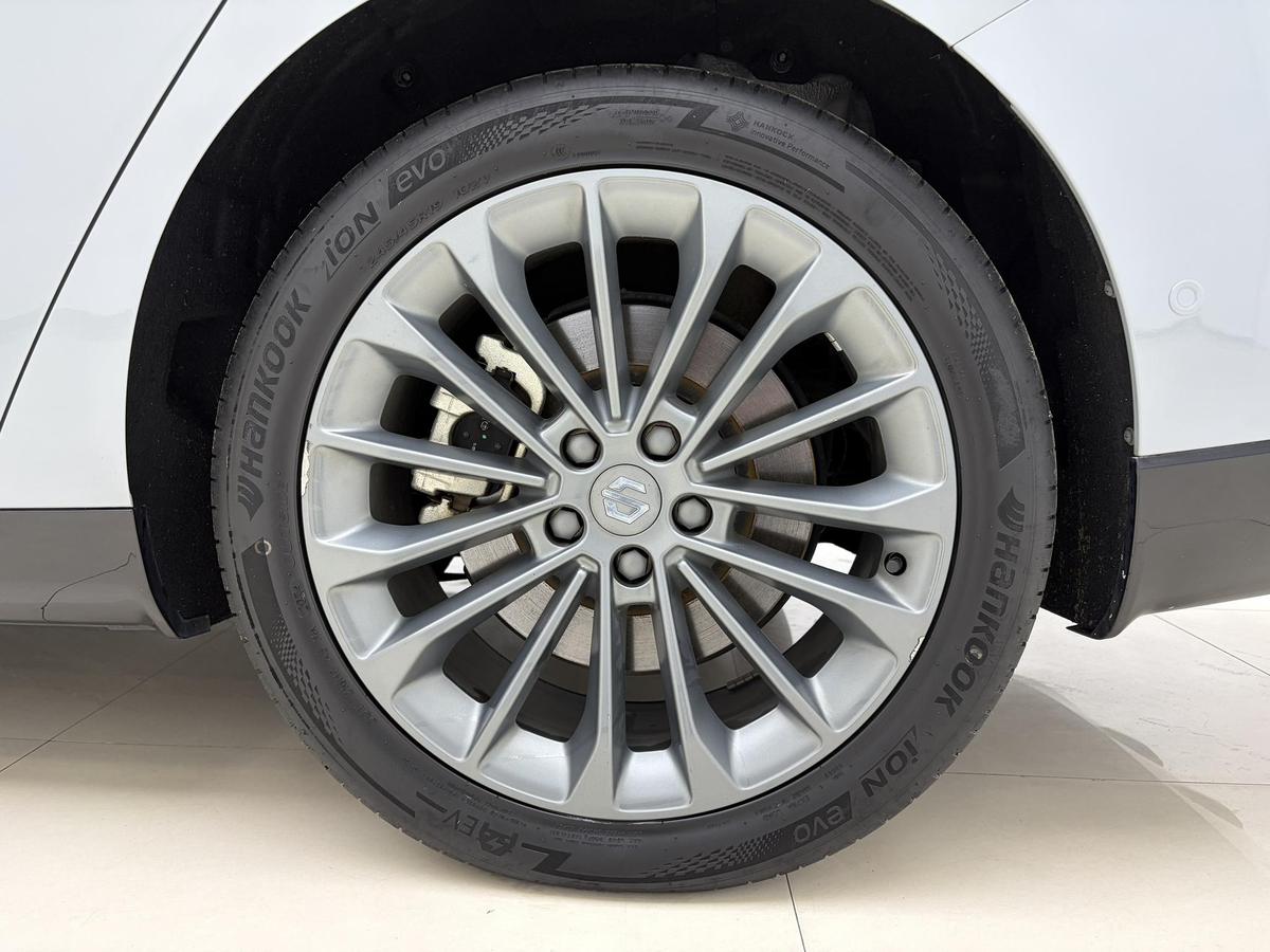 Leapmotor C01 EV 525 Premium, фото 16