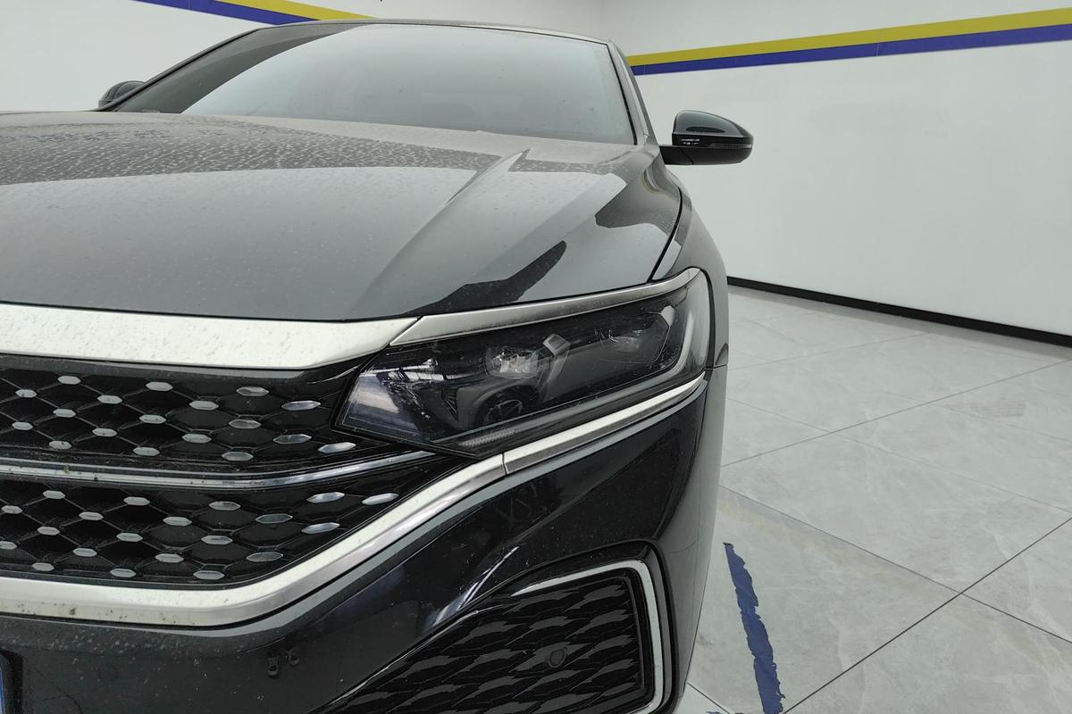 Volkswagen Passat 380TSI, фото 3