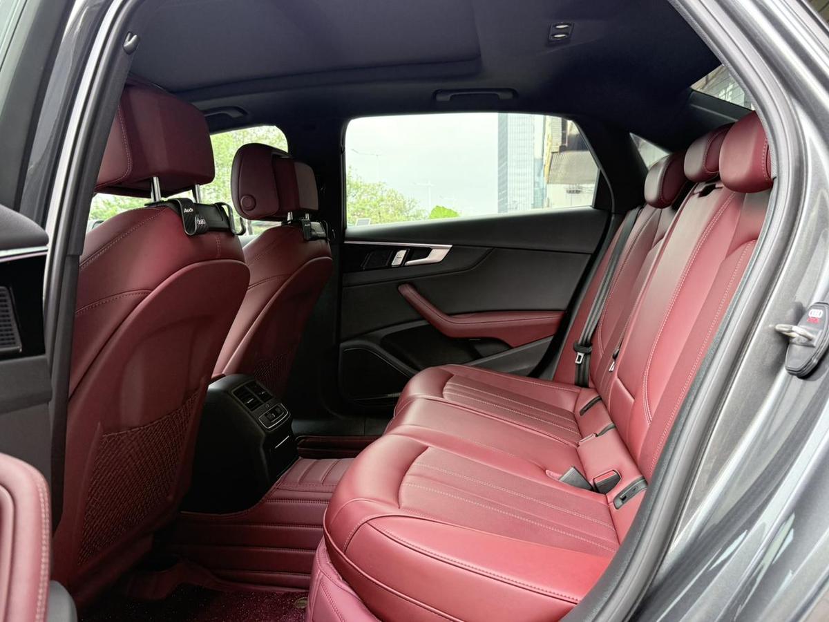 Audi A4L 40 TFSI Luxury, фото 4