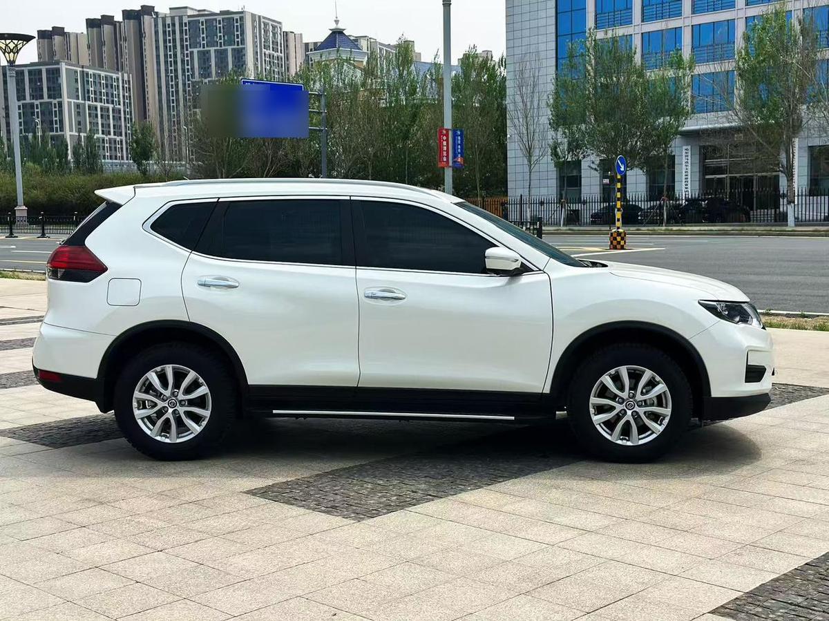 Nissan X-Trail 2.0L 2WD, фото 3