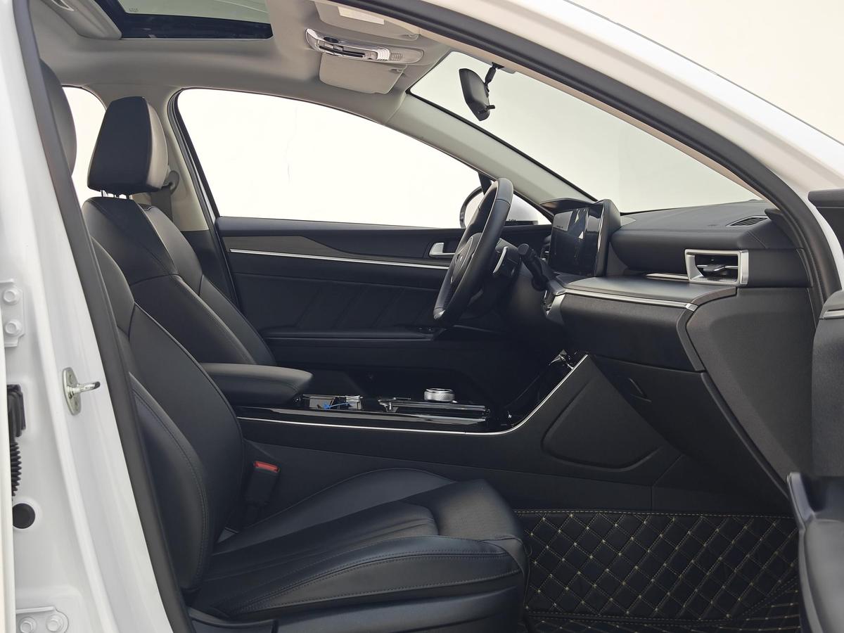 Kia K5 1.5T Luxury, фото 10