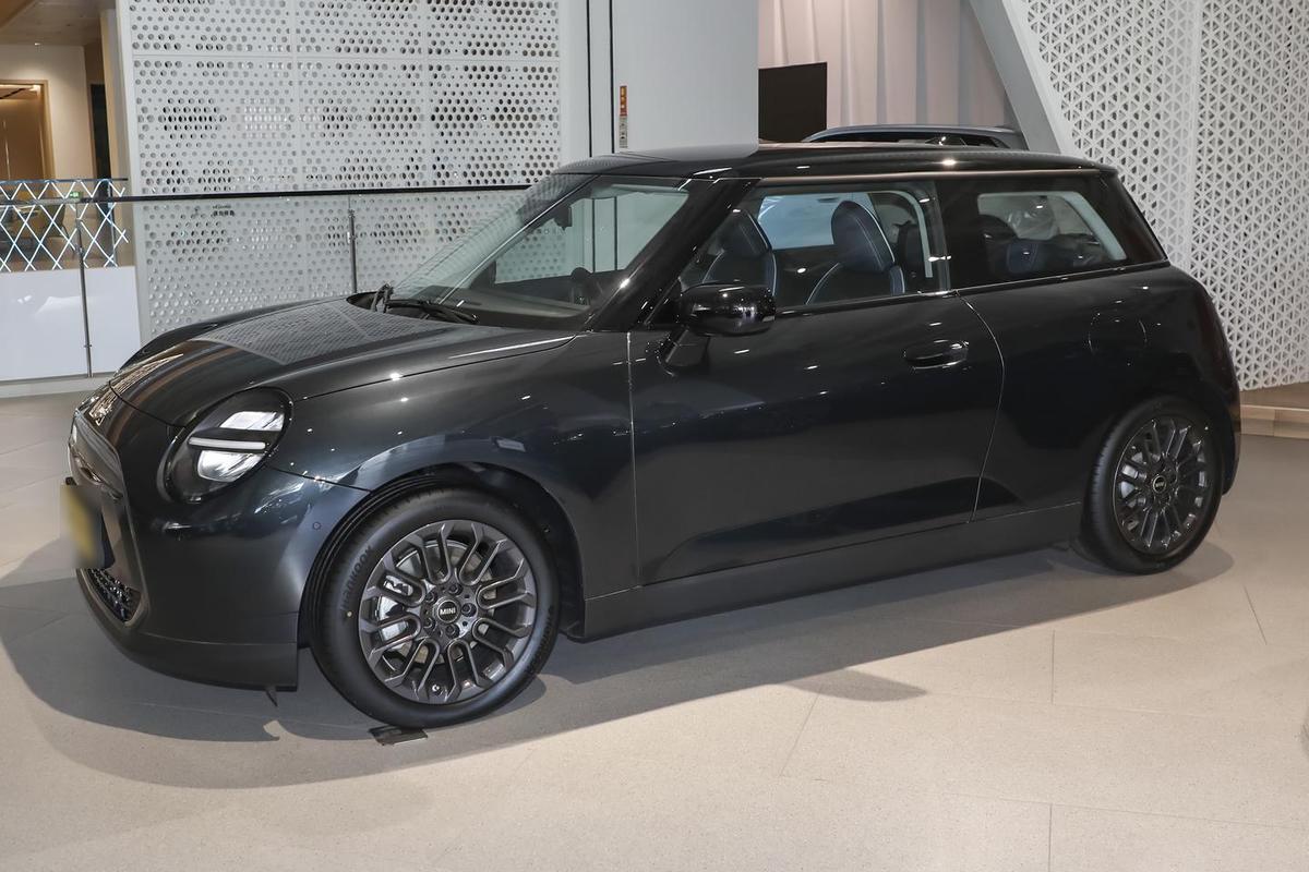 MINI Cooper Electric E, фото 7