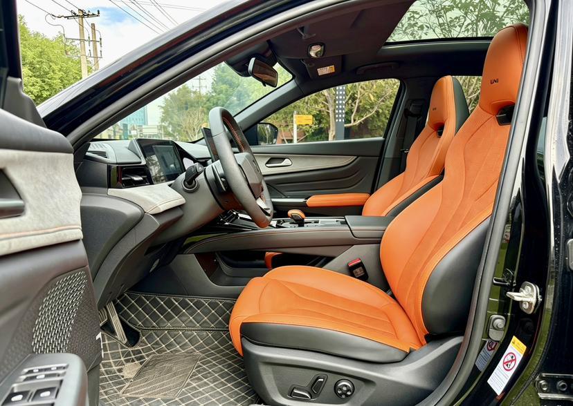 Changan UNI-V 2.0T, фото 7