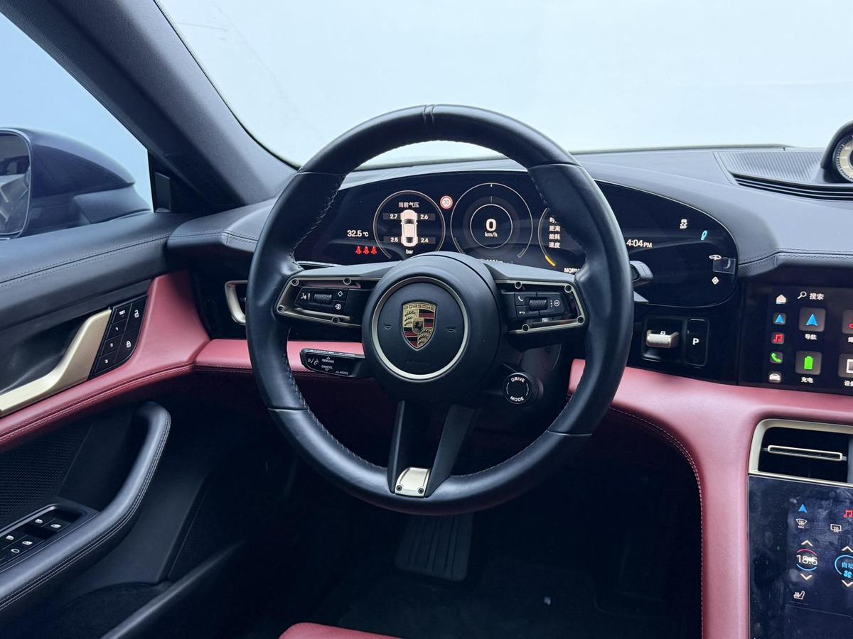 Porsche Taycan, фото 11